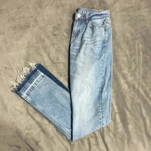 American Eagle 90s Jeans - Picture 1 of 11